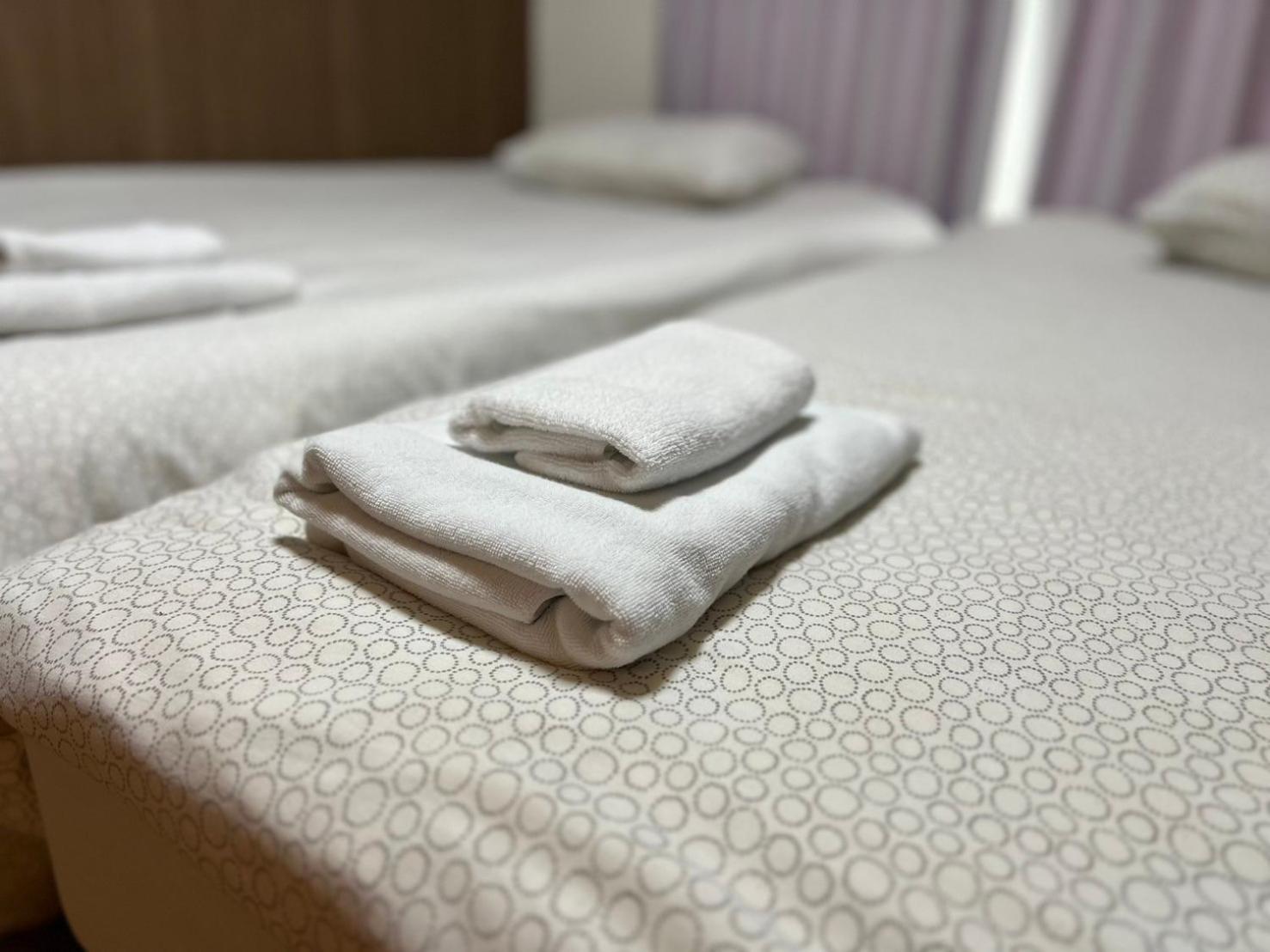 Kurarisu Hakata クラリス博多 Appartement Fukuoka  Buitenkant foto